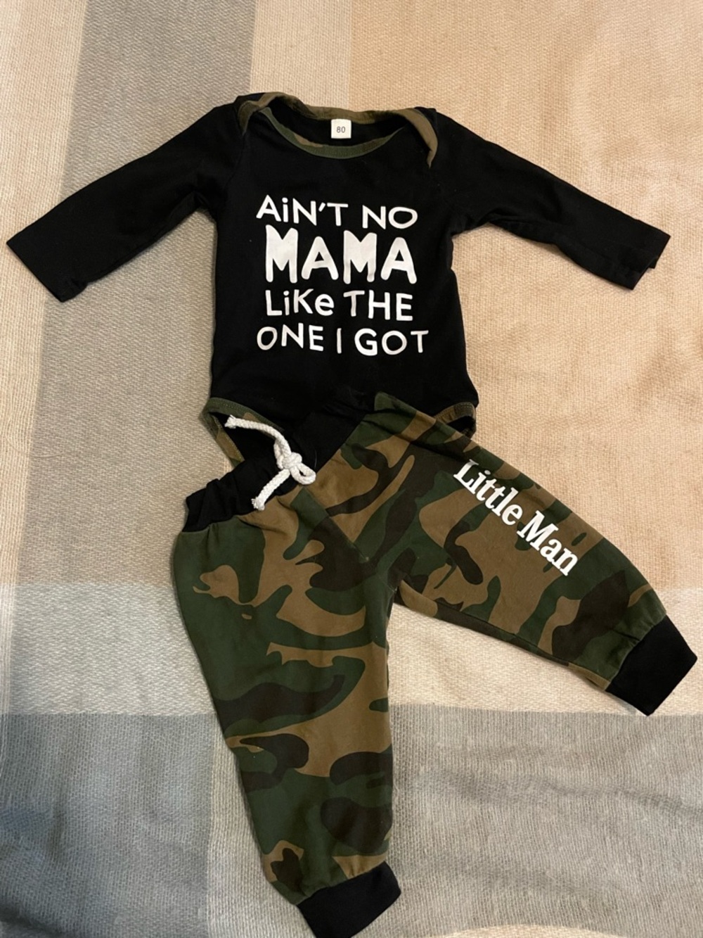 2/$10 2pc Outfit Camo & Black Little Man, Mama EUC Fits like 6m